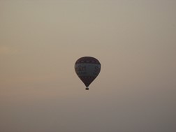 Ξεκίνησαν τα δρομολόγια Καλαμπάκα-Τρίκαλα με αερόστατο! (ΕΙΚΟΝΕΣ)