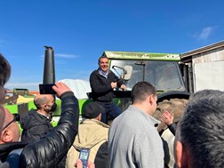 Α. Τσίπρας από Τρίκαλα: “Καταστροφική η πολιτική στην κτηνοτροφία”