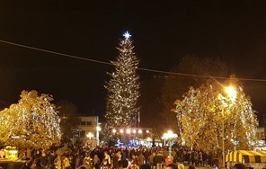 Τρίκαλα: Στο τέλος Νοεμβρίου το άναμμα του Χριστουγεννιάτικου δέντρου 
