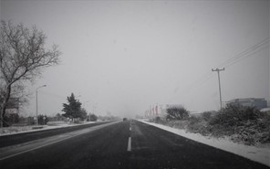 Έντονη χιονόπτωση στα ορεινά των Τρικάλων