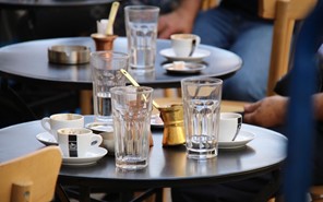 Τρίκαλα: Δεν πέρασε στον καταναλωτή η μείωση του ΦΠΑ στον καφέ