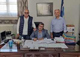 Νέα υπογραφή σύμβασης από τον Δήμαρχο Πύλης Κώστα Μαράβα