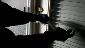 Τρίκαλα: Έκλεψαν από σπίτι χρυσαφικά, παπούτσια και ένα δοχείο λάδι 