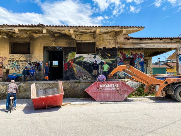Τρίκαλα: Ξεκίνησαν οι εργασίες στις παλιές αποθήκες του ΟΣΕ - Νέος χώρος πολιτισμού 