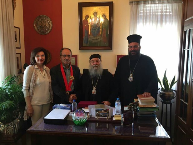 Βράβευση του Θεόδωρου Νημά από πρ. Μητροπολίτη Τρίκκης και Σταγών κ. Αλέξιο