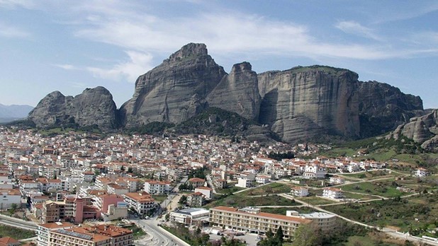 Εργα ασφαλτόστρωσης στο κέντρο της Καλαμπάκας - Επέκταση του δικτύου ύδρευσης 