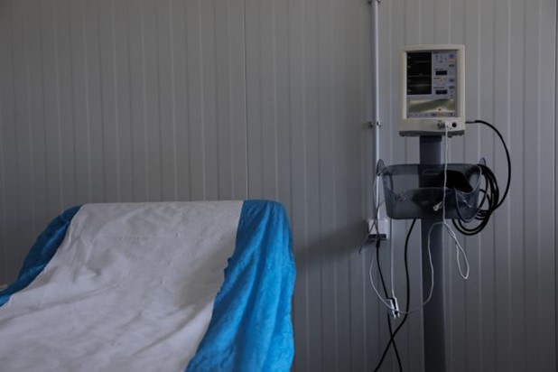 Κορωνοϊός: Κατέληξε 63χρονος Τρικαλινός που νοσηλεύονταν στο ΠΓΝΛ 